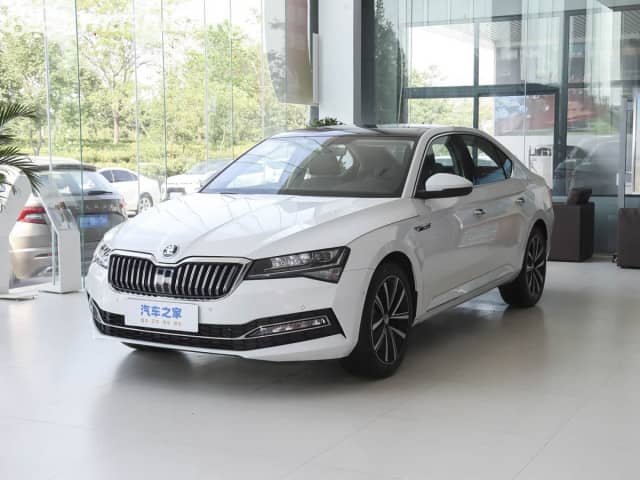 Skoda Superb III 1.4 AT