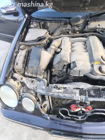 Mercedes-Benz E-Класс II (W210, S210) Рестайлинг 240 2.4 AT