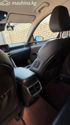 Kia K5 III 2.0hyb AT