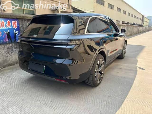 LiXiang L6 1.5hyb AT 4WD