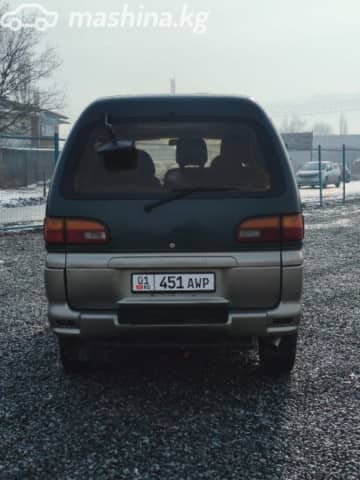 Mitsubishi Delica IV 3.0 AT 4WD
