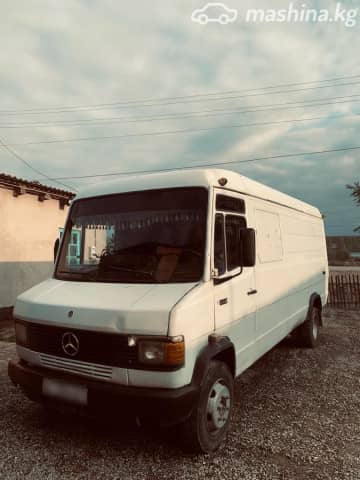 Mercedes-Benz 814