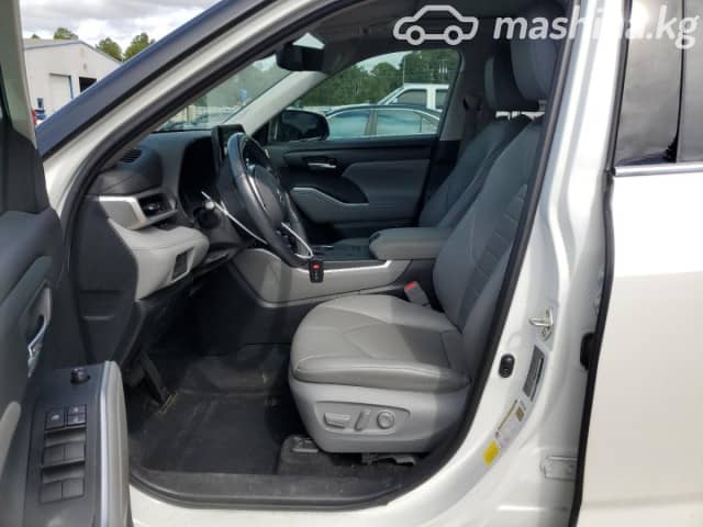Toyota Highlander IV (U70) 2.5hyb AT 4WD