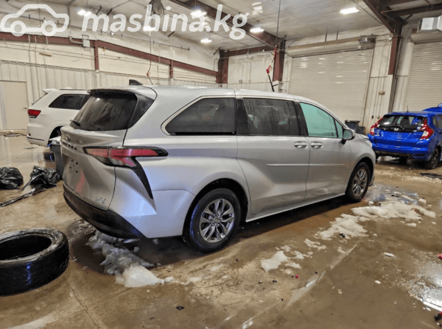 Toyota Sienna IV 2.5hyb AT
