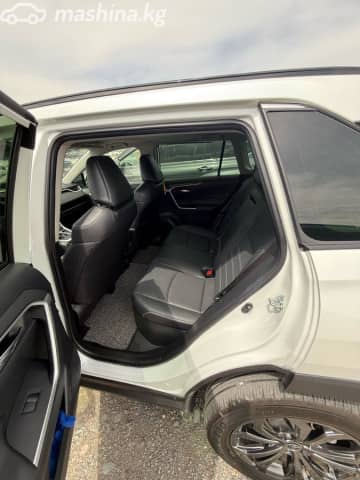Toyota RAV4 V (XA50)
