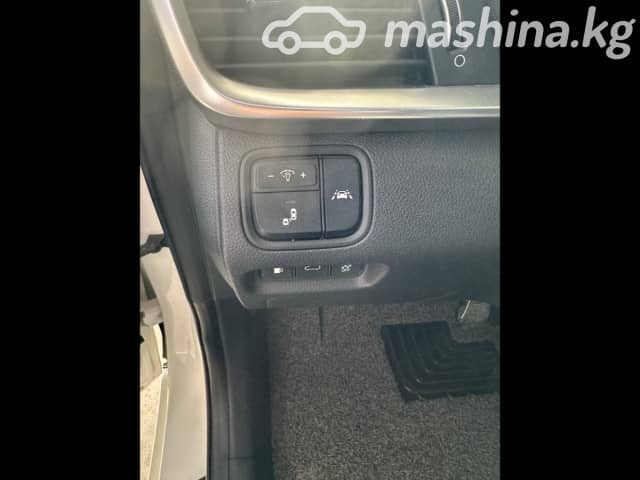 Kia K5 II 2.0 AT