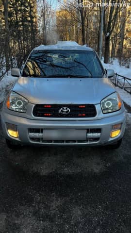 Toyota RAV4 II (XA20) 2.0 MT 4WD