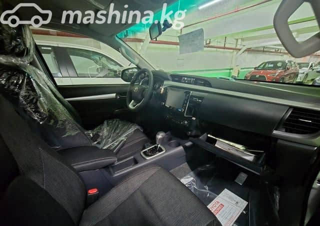 Toyota Hilux VIII Рестайлинг 2.4d AT 4WD