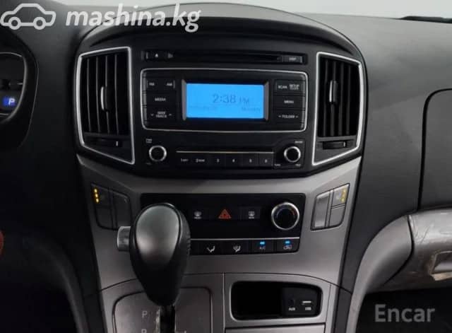 Hyundai H-1 Starex