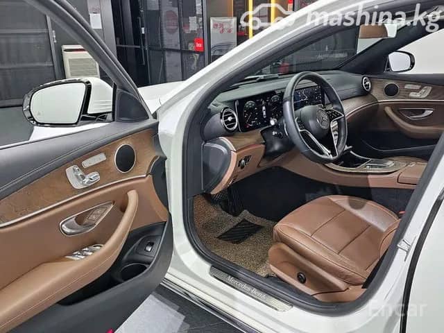 Mercedes-Benz E-Класс V (W213, S213, C238) Рестайлинг 250 2.0 AT