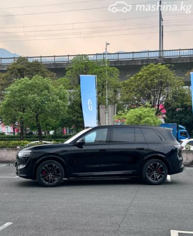 Aito M8 1.5hyb AT 4WD