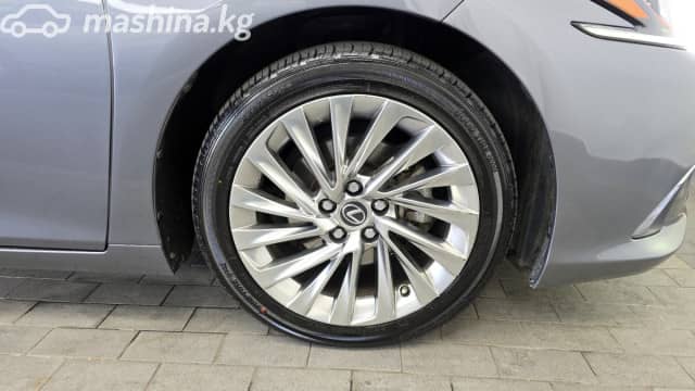 Lexus ES VII 300h 2.5hyb CVT