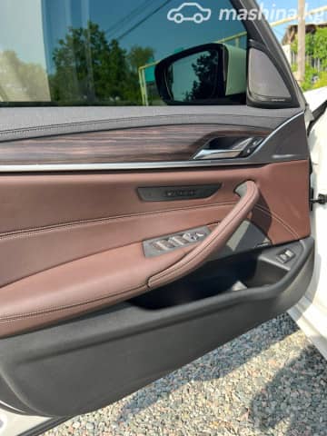 BMW 5 серии VII (G30/G31) Рестайлинг 530i xDrive 2.0 AT 4WD