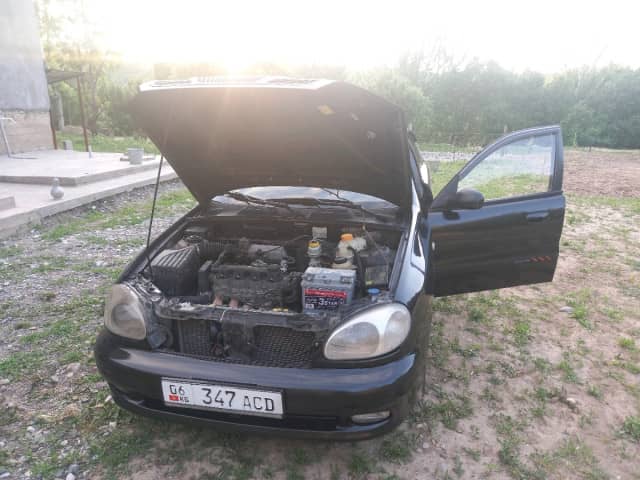 Chevrolet Lanos I 1.5 MT