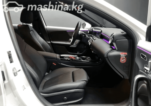 Mercedes-Benz A-Класс IV (W177) Рестайлинг 180 1.3 AMT