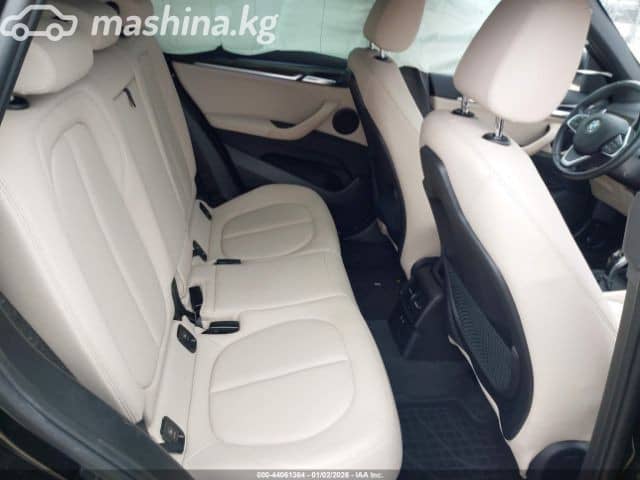 BMW X1 II (F48) Рестайлинг 28i xDrive 2.0 AT 4WD