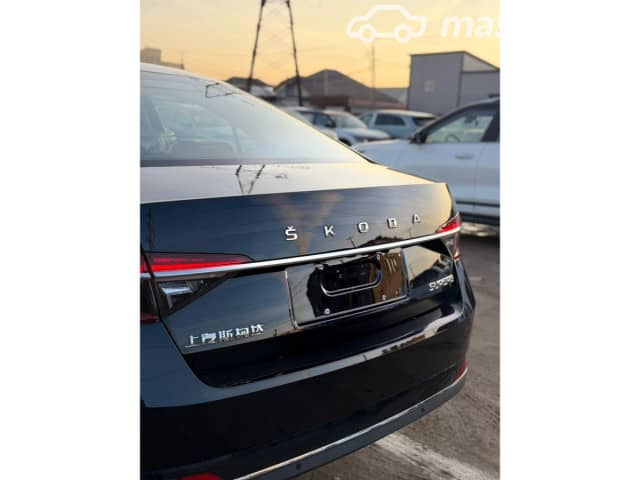 Skoda Superb III 1.4 AT