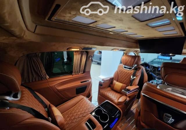 Mercedes-Benz V-Класс III (W447) Рестайлинг 2 250 d длинный 2.0d AT 4WD