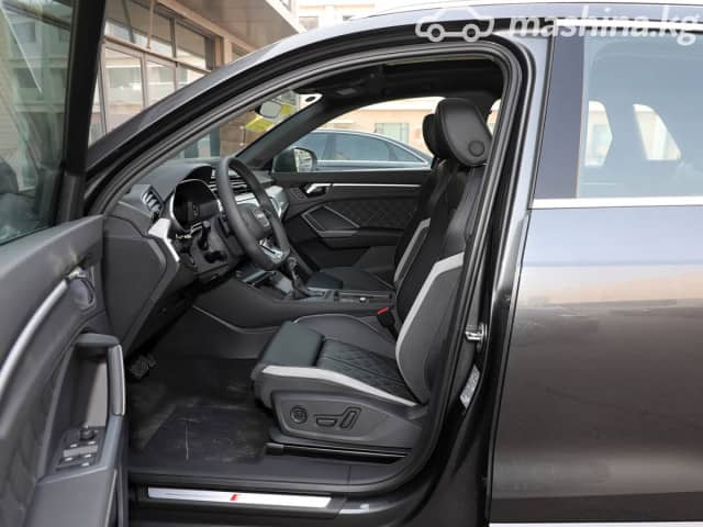 Audi Q3 II (F3) 40 TFSI 2.0 AMT
