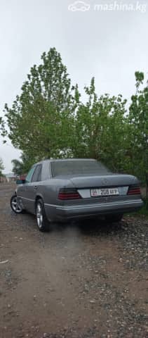 Mercedes-Benz S-Класс II (W126) 260 2.6 MT