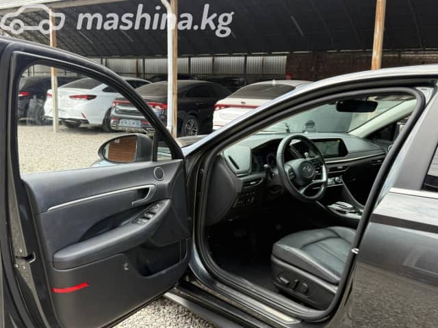 Hyundai Sonata VIII (DN8) 2.0hyb AT