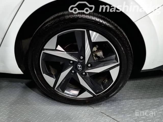 Hyundai Avante VII 1.6 CVT