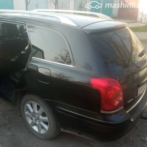Toyota Avensis II Рестайлинг 1.8 MT
