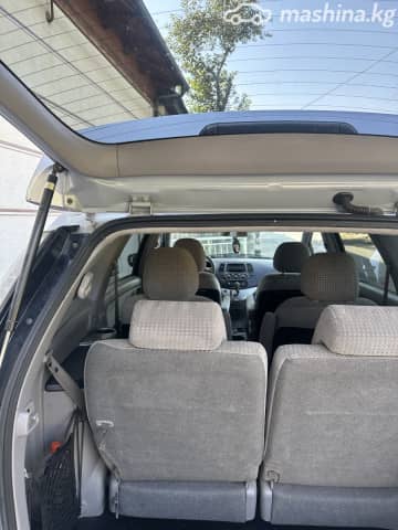 Mitsubishi Grandis 2.4 AT