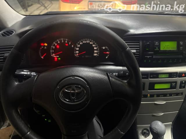Toyota Corolla IX (E120, E130) 1.6 MT