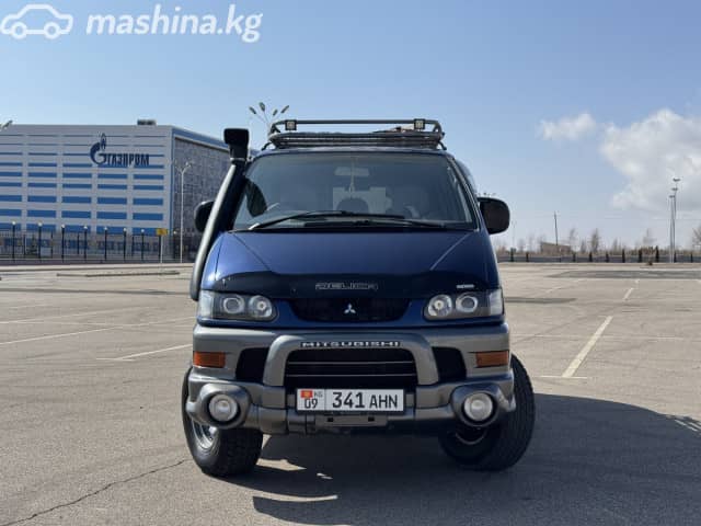 Mitsubishi Delica IV 3.0 AT 4WD