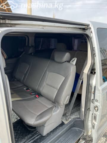 Hyundai Starex (H-1) II 2.5d MT