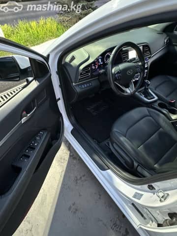 Hyundai Avante VI Рестайлинг 1.6 CVT