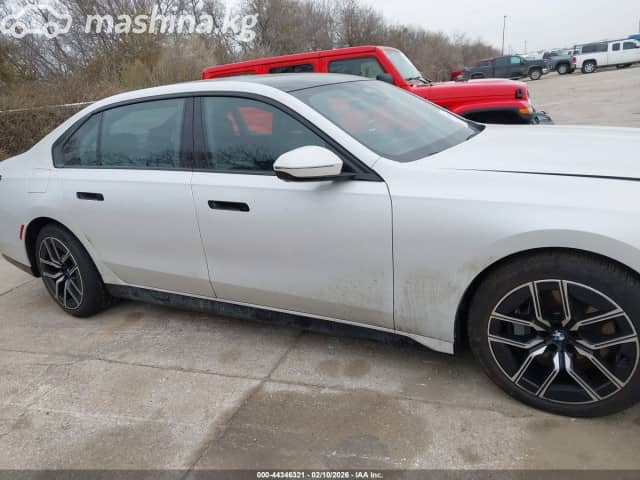 BMW 7 серии VII (G70) 760i xDrive 4.4 AT 4WD