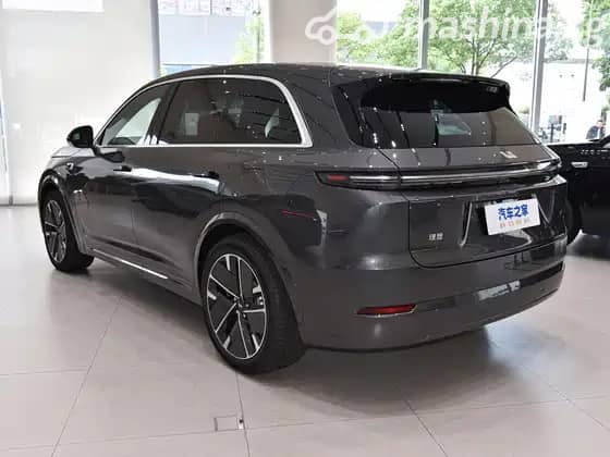 LiXiang L7 Рестайлинг 1.5hyb AT 4WD
