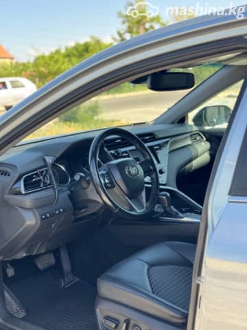 Toyota Camry VIII (XV70) 2.5 AT