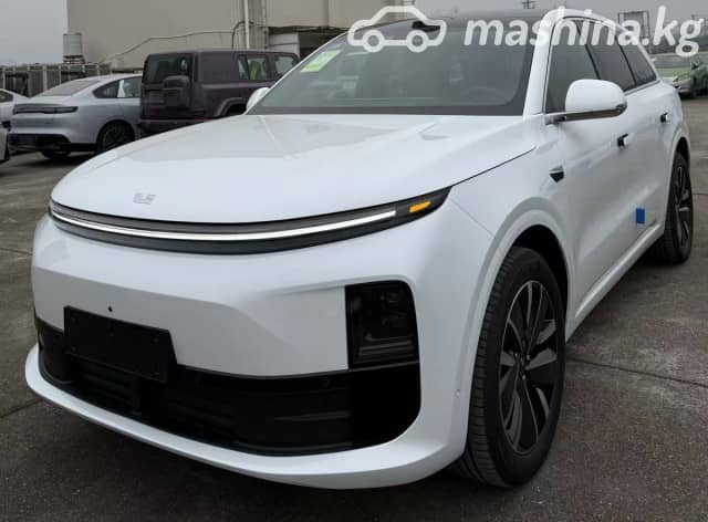 LiXiang L6 1.5hyb AT 4WD