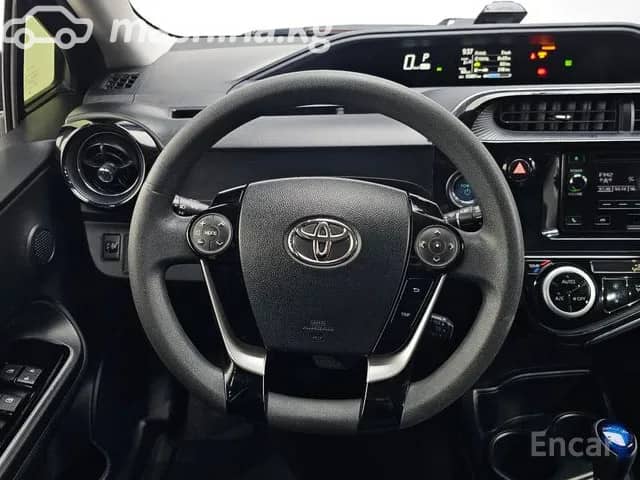Toyota Prius c I Рестайлинг 1.5hyb AT