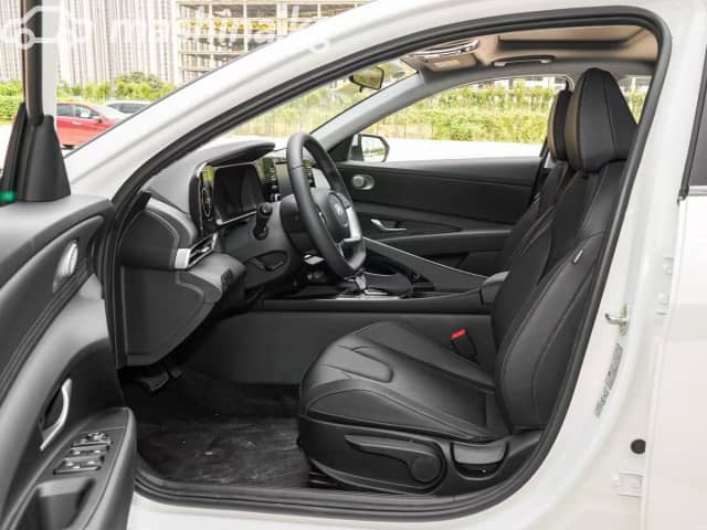 Hyundai Elantra VII (CN7) Рестайлинг 1.6hyb AMT