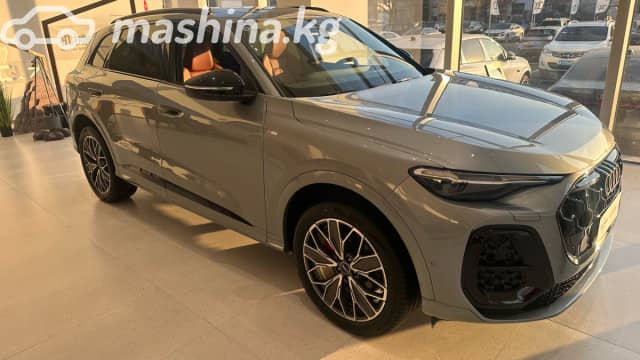 Audi Q5 III 40 TFSI 2.0 AMT 4WD