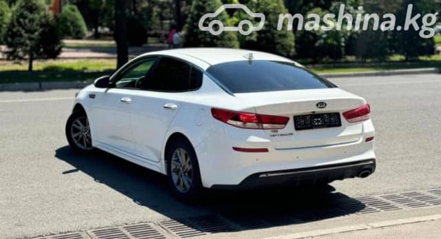 Kia K5 III 2.0 AT