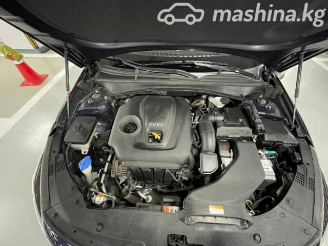Kia K5 II 2.0 AT