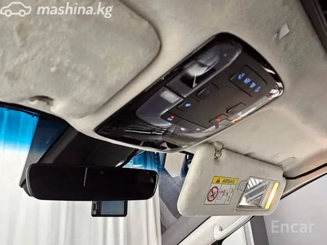 Hyundai Staria 2.2d AT 4WD