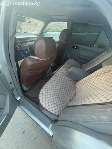Mercedes-Benz W124 250 2.5d MT