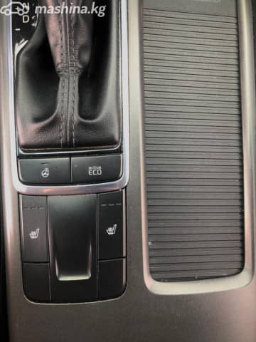 Kia K5 II 2.0 AT