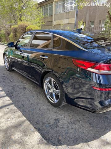 Kia K5 II 2.0 AT