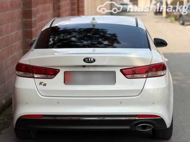 Kia K5 II 2.0 AT
