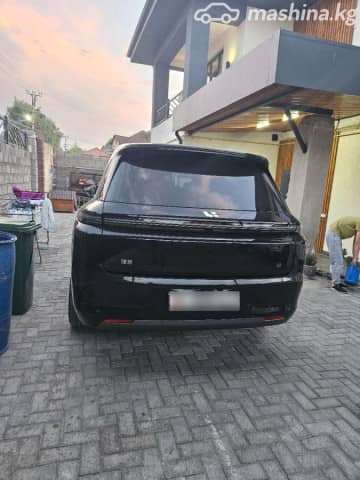 LiXiang L8 Рестайлинг 1.5hyb AT 4WD