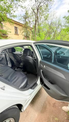 Hyundai Sonata VII (LF) Рестайлинг 2.0 AT
