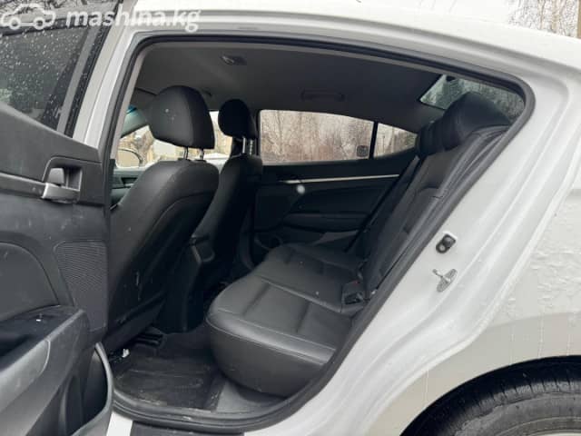 Hyundai Avante VI Рестайлинг 1.6 CVT