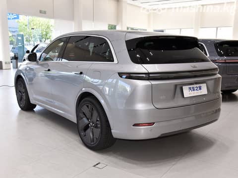 LiXiang L7 Рестайлинг 1.5hyb AT 4WD